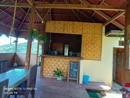 Moni Cabin | Watuburu Cottage & Restaurant