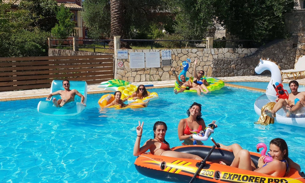 Gouvia Hotel | Welcoming. Relaxing Pool & Easy Access to Corfu Town Explore the Island easily