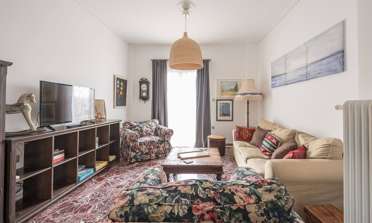 Petroupoli Apartment | WEST ATHENS APARTMENT