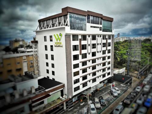 Weston Suites Hotel | La Julia