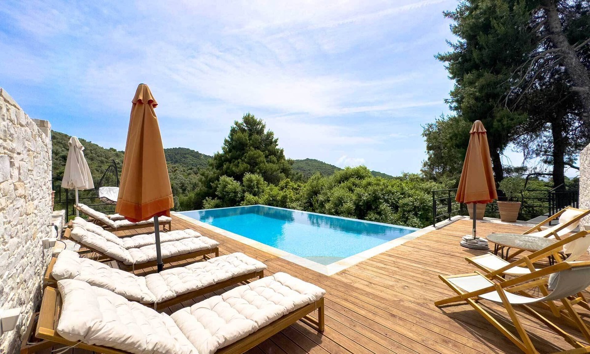 Skiathos House | Whispering Pines at Damari Villas – Luxury 3 Bedroom Villa with Pool, Skiathos