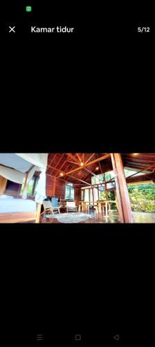 Sei Pinang House | Wooden studio gem