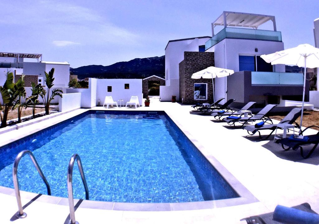 Zipari Villa | Xenos Villa 4 - Luxury Villa With Private Swimming Pool Near The Sea