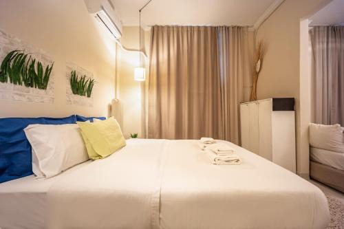 Koukaki Apartment | Zacharitsa APT at Acropolis up 4 guests by LODGESPOT