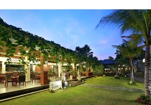 1 BR Suite Villa with a private pool, FREE return airport transfers