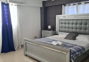 200 m² Apartment ∙ 3 bedrooms ∙ 8 guests