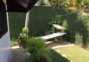 2BD family-friendly villa in quiet residence, pool, near tennis and beach