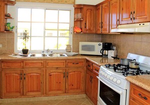 2BD guest-friendly villa in central Sosua with private pool, near beach/clubs