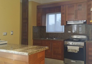 3BD central condo in Sosua, fully equipped, large pool, WIFI BBQ A/C Cable TV