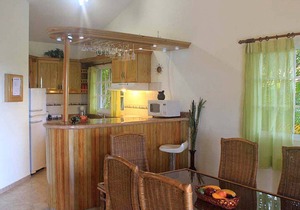 3BD guest-friendly villa with private pool near Sosua clubs/restaurants