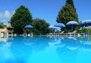 450 m² Private room ∙ 14 bedrooms ∙ 2 guests