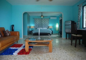 5BD villa on top of the hill, sea views, pool/Wi-Fi/cable TV/parking