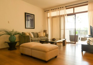 6.Beautiful 1 bedroom apartment in front of the golf course