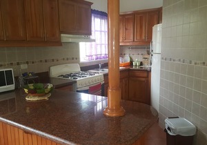 7-BD guest-friendly villa in central Sosua with private pool, near beach/clubs