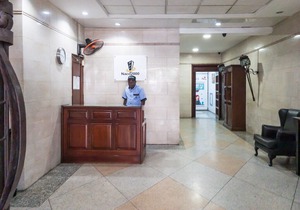 AWESOME Location- NACO * City Center* - Studio Apt