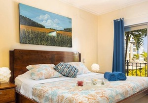 B-2 · Hidden gem in front of the beach, 2 pools