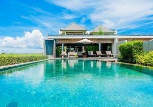Beachfront1, 3 Bedroom Villa, Car+Driver, Cemagi