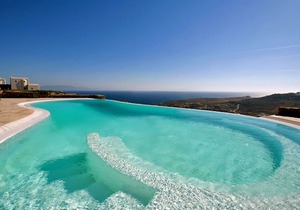 BlueVillas | Villa Grand Paradiso | Grand fun close to Super Paradise Beach