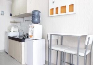 Bright Studio Room at Dago Suites Apartment near ITB By Travelio