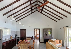 Chalet BougainvillenTwo-Bedroom Villa with Ocean View