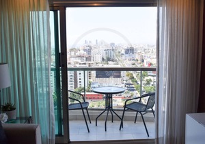 Deluxe 1Bed Apt. City & Sea View WiFi, Pool & Gym