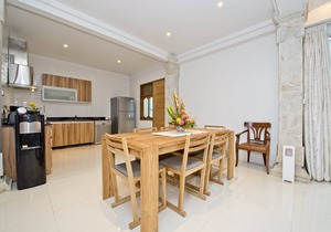 Fresh and modern 4 bedroom Villa In Sanur