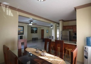 Guest-friendly 14BD complex in central Sosua, 2 pools, fast Internet, cable TV