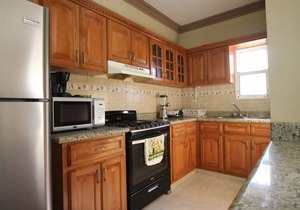 Guest-friendly 14BD complex in central Sosua, 2 pools, fast Internet, cable TV