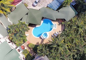Guest-friendly apartment in central Sosua, pool/internet/cable TV/free breakfast