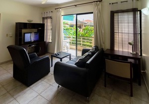 Guest-friendly apartment in central Sosua, pool/internet/cable TV/free breakfast