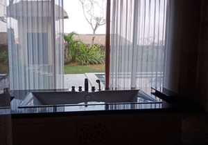Luxury 2 Bedroom Villa, 10 minutes drive from Pandawa Beach