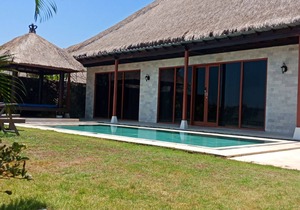 Luxury 2 Bedroom Villa, 10 minutes drive from Pandawa Beach