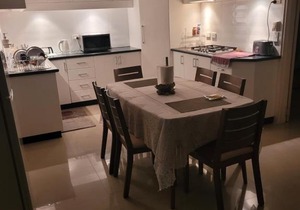 Meadroad homestay tours &transfers unit 2A