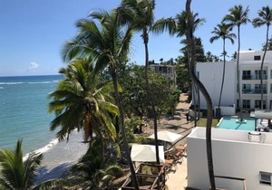 Outstanding 1 Bedroom Apartment, Pool View (A)