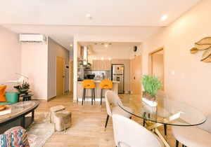 Regatta Living II with Breakfast Included! - 603