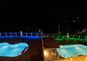 Spacious Getaway by Lake Kournas★ 2 Private Pool!