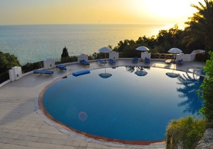 Studio Apartments Maria with Pool and Amazing View - Agios Gordios Beach