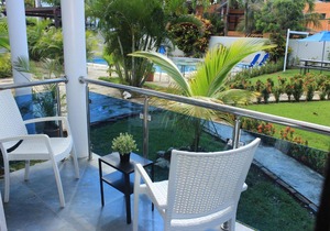 Stylish 2r-2b Apt Near The Beach And Main Street