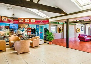 Tanoa Skylodge Hotel
