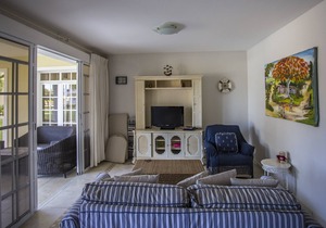 Three-bedroom apartment #52