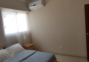 Torre don angel, calle paseo de los locutores, sector evaristo morales, raquel salazar , cel: 809-998_8927