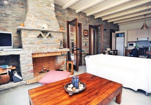 Unique stone villa with a swimming pool and sea view in Koundouros