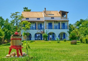 Villa Spyridoula studios on the Beach