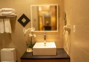 Weston Suites Hotel