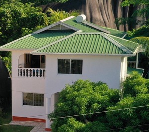 Holiday Beau Vallon Persons Bedrooms 