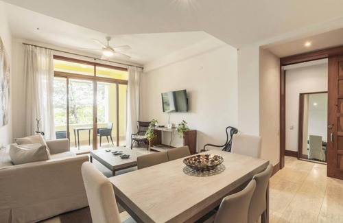 Los Altos Apartment | 100 m² Apartment ∙ 1 bedroom ∙ 4 guests
