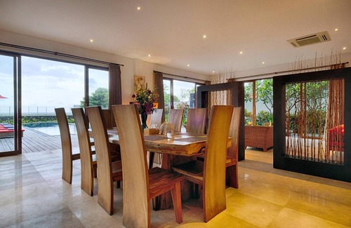 Keramas Villa | 1500 m² Villa ∙ 5 bedrooms ∙ 10 guests