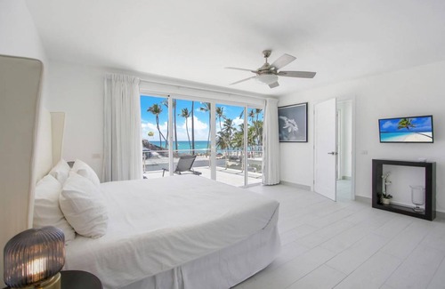 Bavaro Villa | 2286 m² Villa ∙ 8 bedrooms ∙ 16 guests