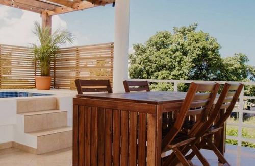 Sosua Apartment | 2BD condo near shops/clubs/beaches, with outdoor bathtube