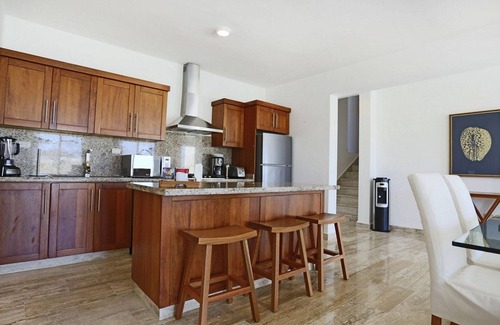 Playa Chiquita Apartment | 2BD luxury condo on sandy beach, with pool/gym/tennis/basket!